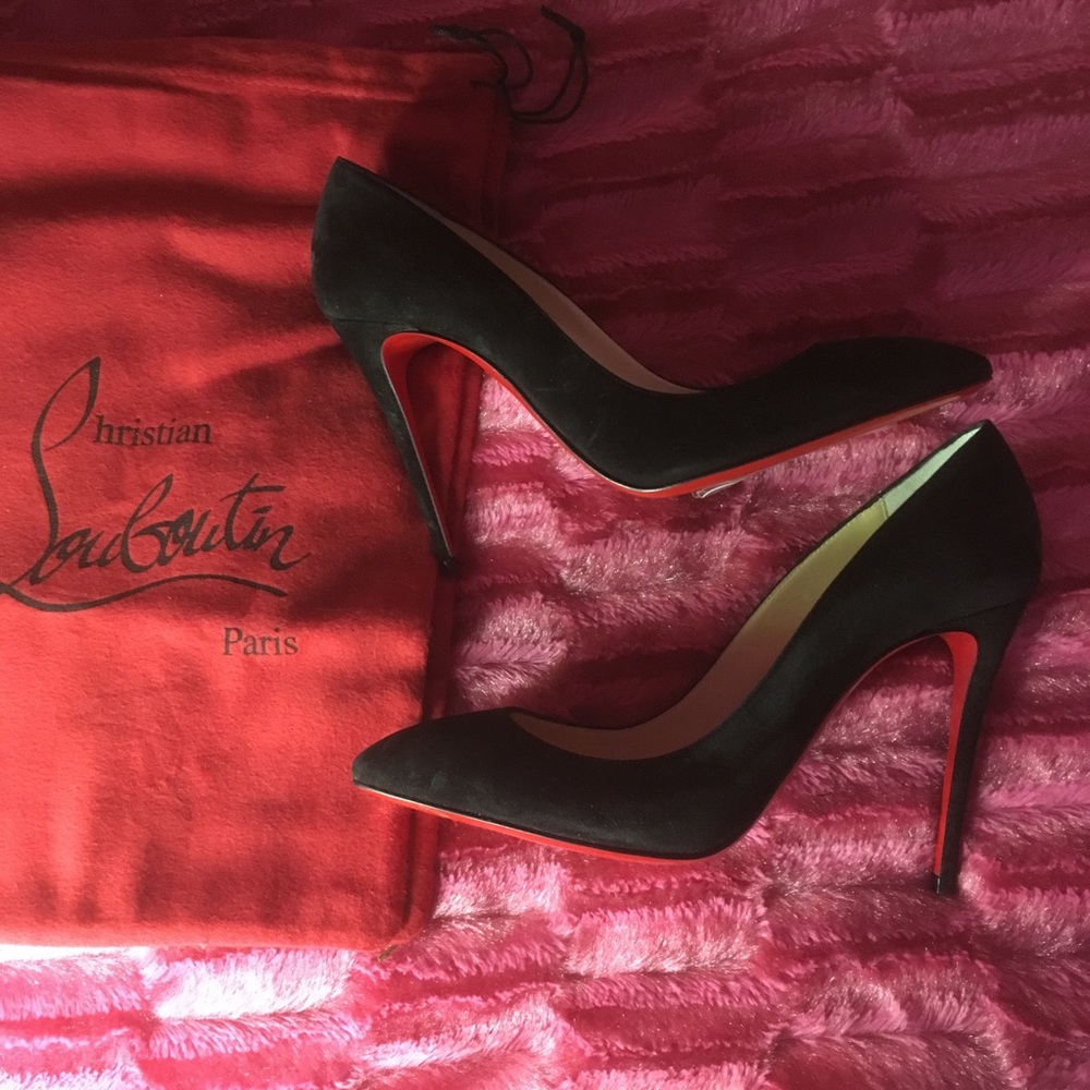 Christian Louboutin Veau Velours pumps
